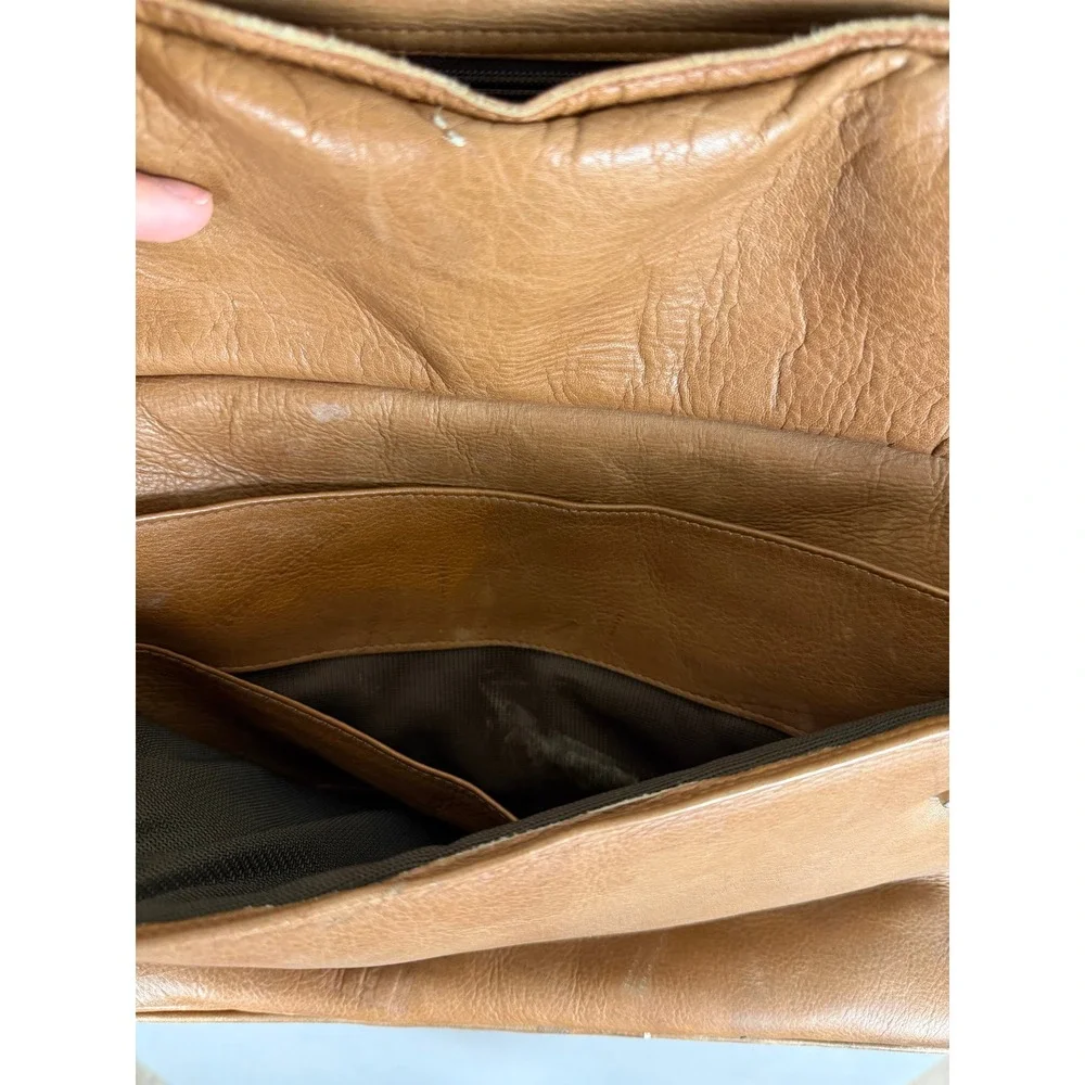 Vintage Tan Leather Briefcase Messenger Bag Laptop Travel Portfolio Tan Brown